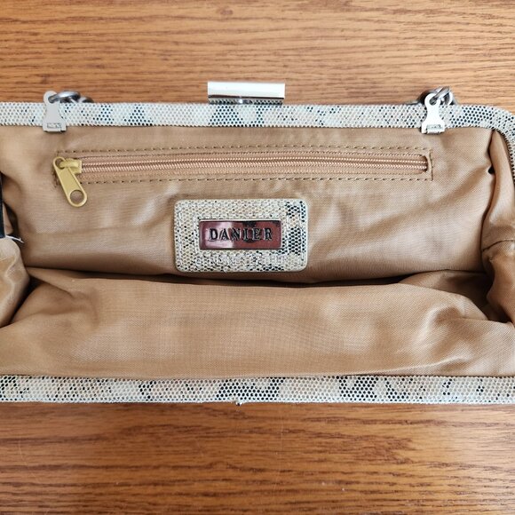 DANIER SMALL SNAKE SKIN IMITATION LEATHER CLUTCH HAND BAG. - Picture 3 of 7